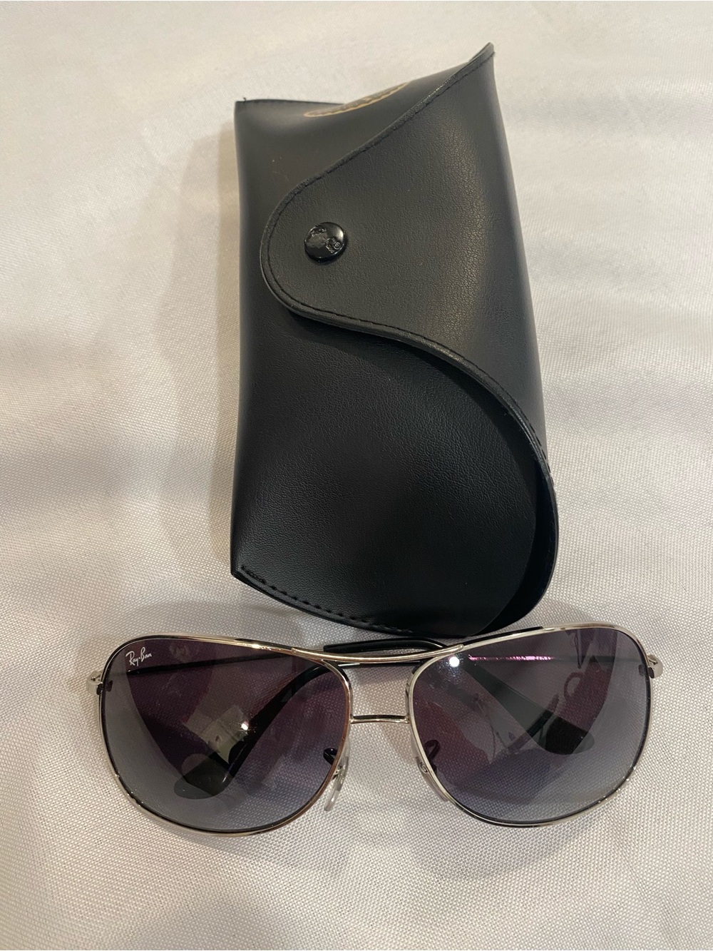 Ray-Ban Aviator Sunglasses - Silver Frame with Black Lenses